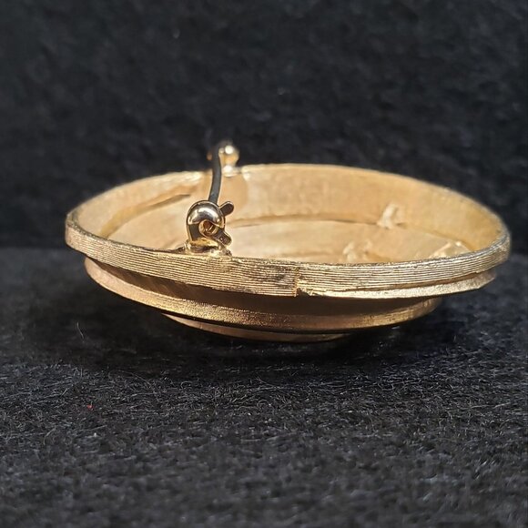 Vintage Crown Trifari Gold-Tone Spiral Swirl Brooch Pin 2" Round - Picture 9 of 12